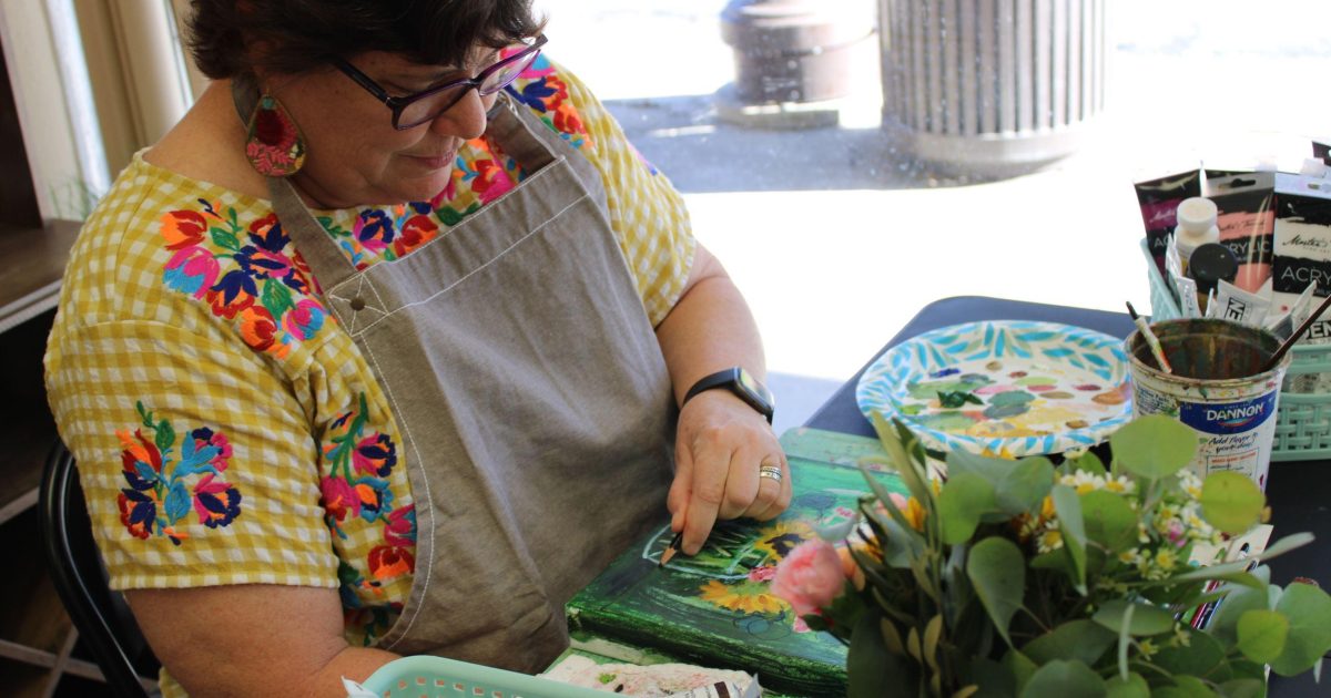 Art & Wine Walk Visit Seguin